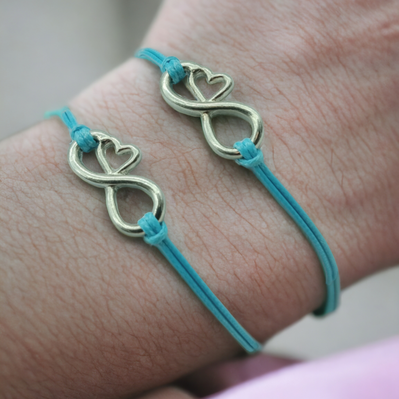 Duo de bracelets motif infini bleu pour garçon et papa
