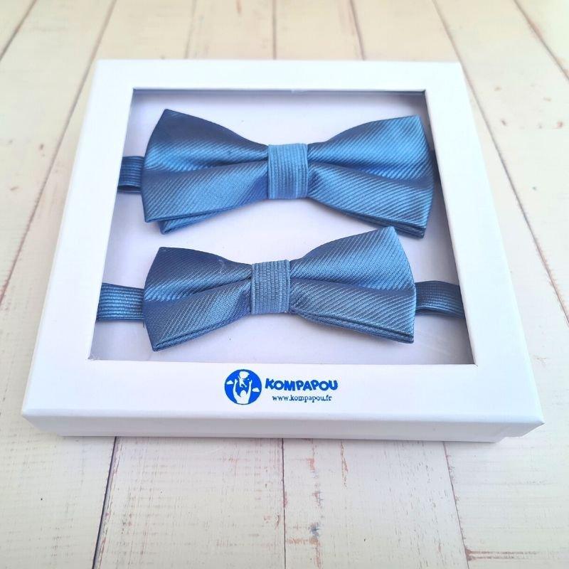Nœud papillon assortis bleu ciel en satin de polyester - Kompapou